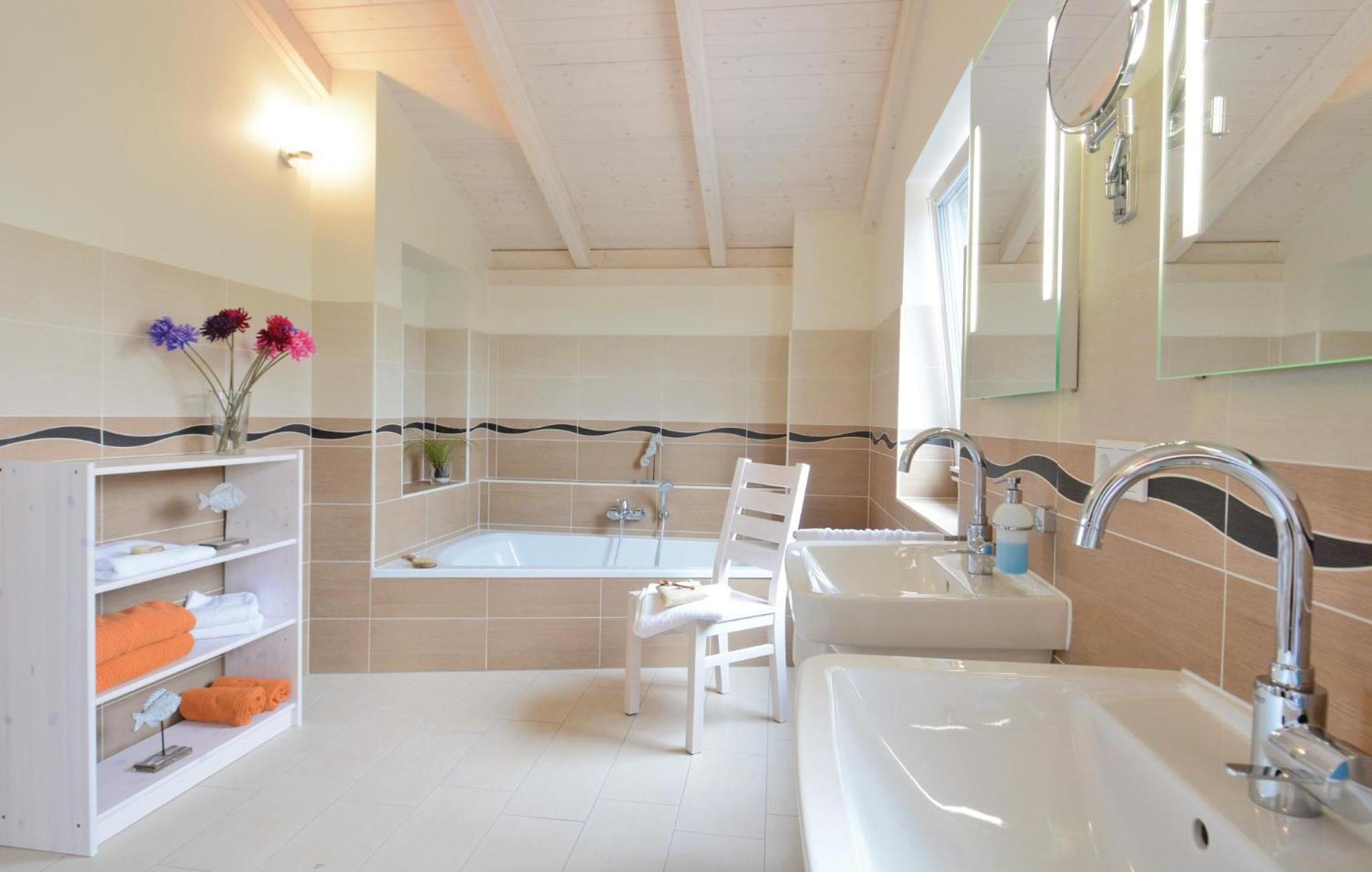 Beautiful Home In Dagebuell With Sauna ภายนอก รูปภาพ