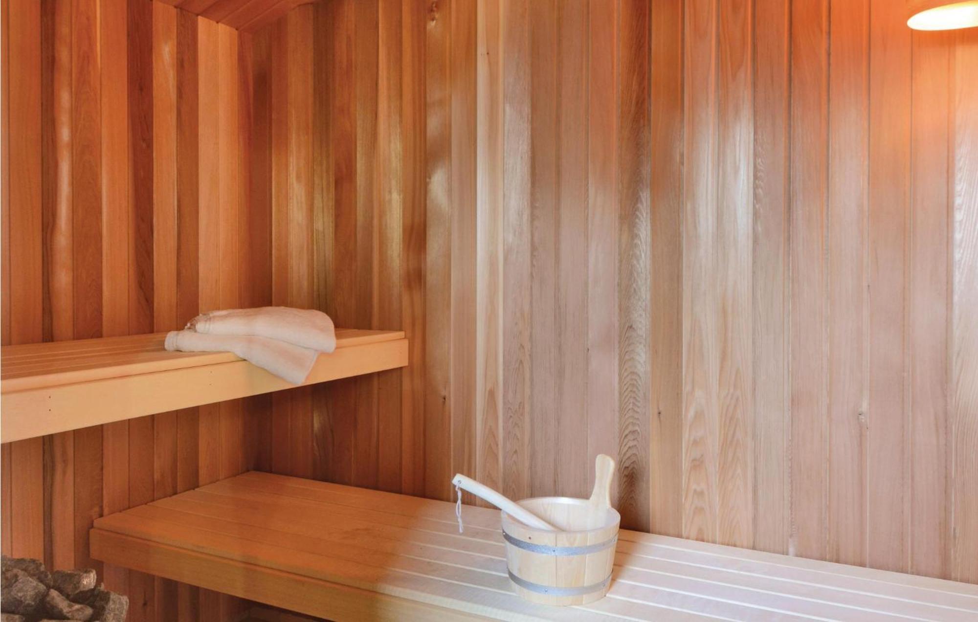 Beautiful Home In Dagebuell With Sauna ภายนอก รูปภาพ